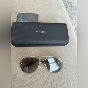 Women’s Givenchy Aviator Sunglasses